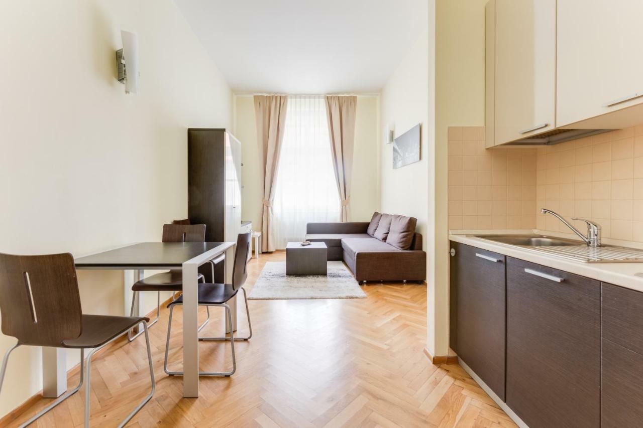 Hálkova 5 *